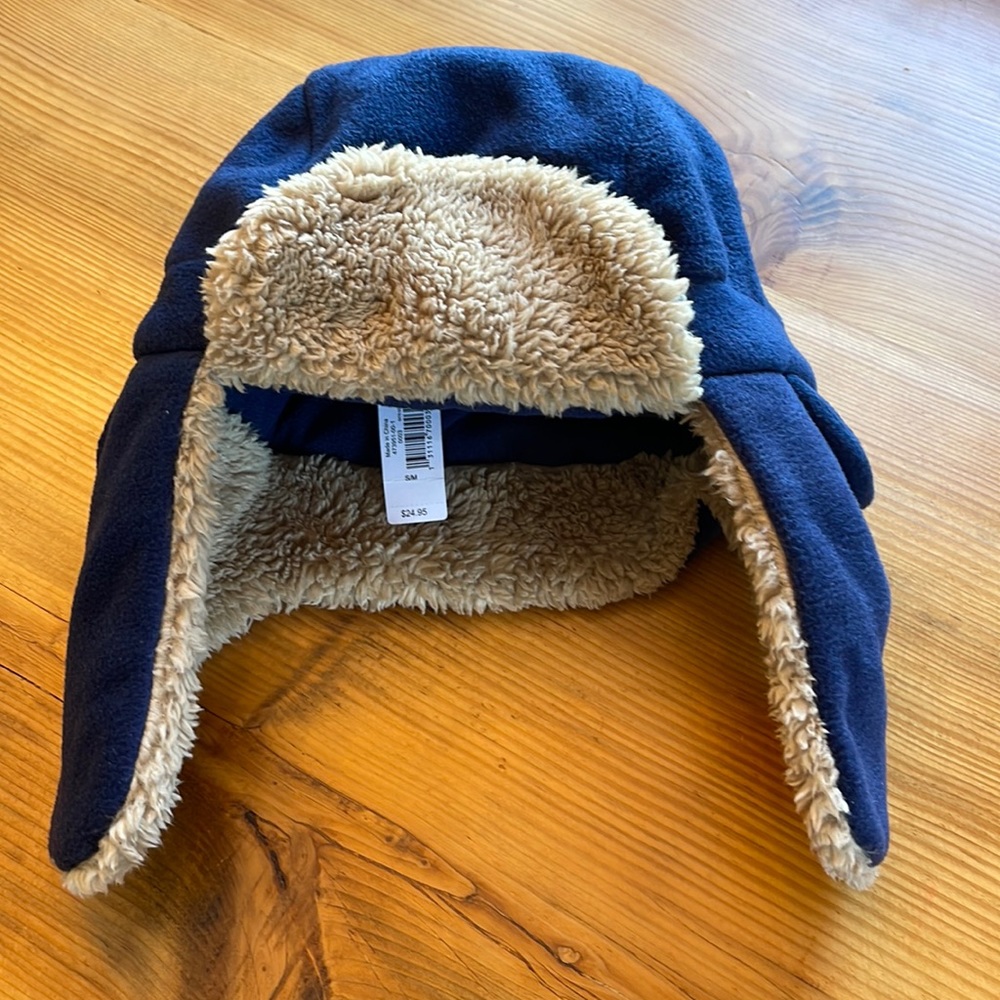 Gap brand navy blue new winter hat size S/M